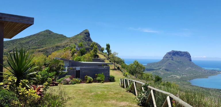 Immagine di copertina di Chalets Chamarel